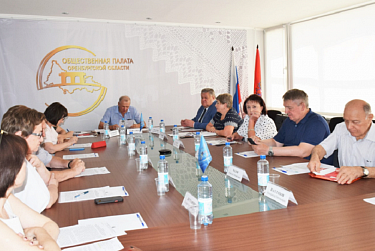 Проблема врачебных кадров должна решаться в комплексе